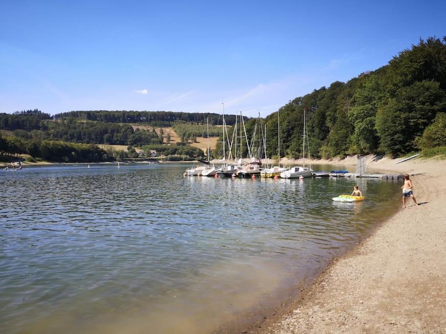 Haus Julia Direkt Am Hennesee Mitten Im Sauerland Meschede Exterior photo